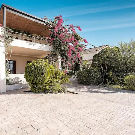 Amaryllis House Apartman