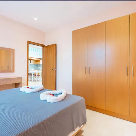 דירה Amaryllis House