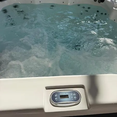 Amaryllis House Lardos