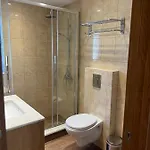 Amaryllis House 아파트 라도스