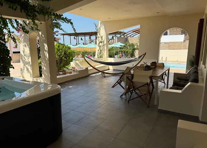 Amaryllis House شقة